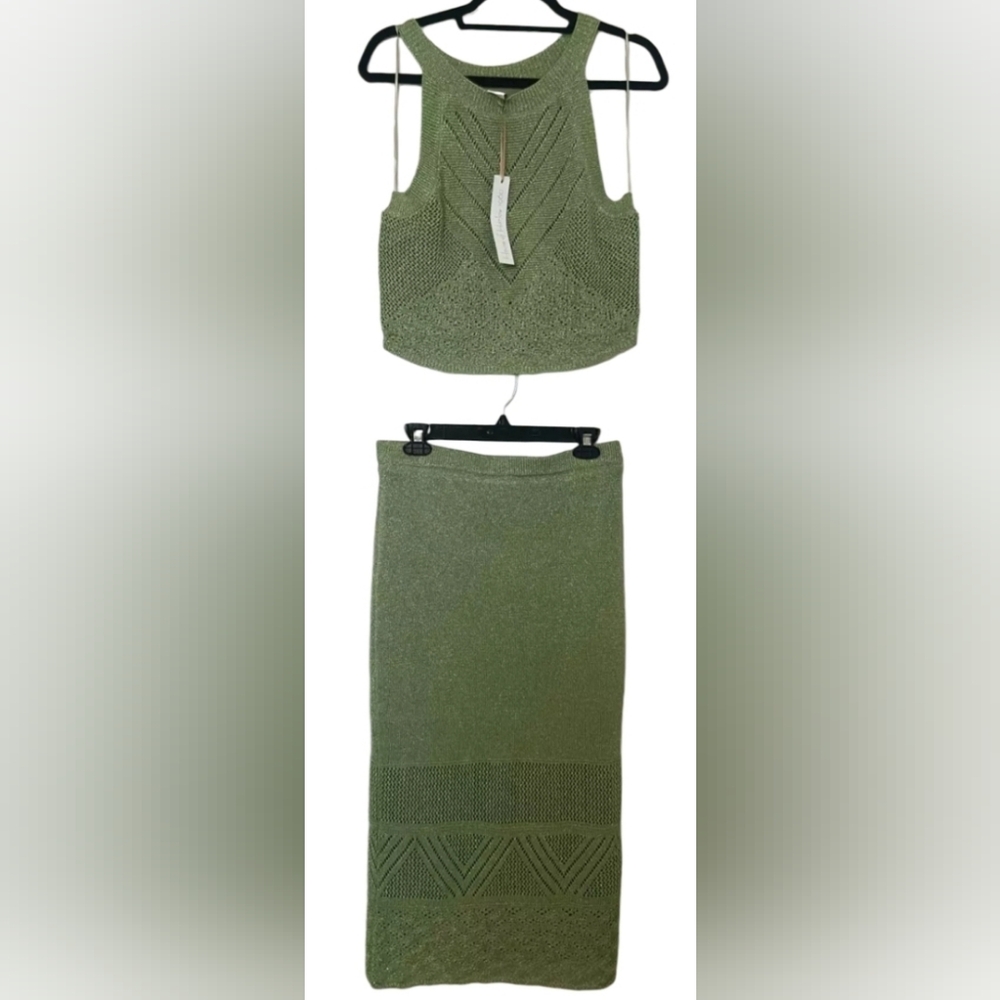 SOLDHouse of Harlow 1960 Two Piece Knit Crop Top and Midi Skirt Set NWT Size: L - Picture 1 of 6